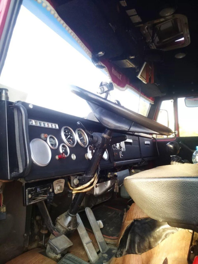 КАМАЗ 5320 салон кабины