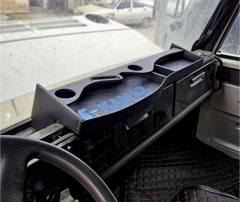 Столик в КАМАЗ