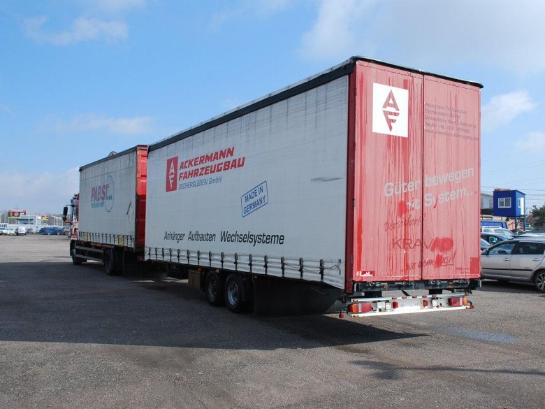 Шторный прицеп