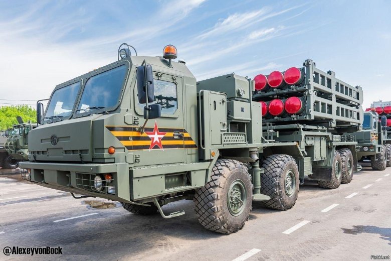 Зенитно ракетный комплекс с 300