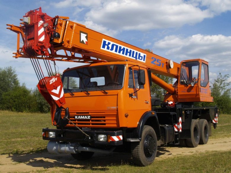 Кран автомобильный КС-55713-1