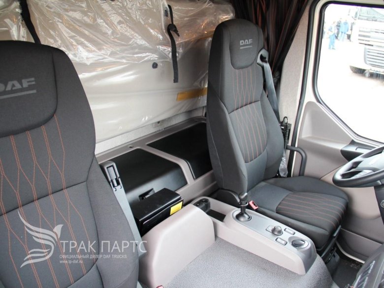 DAF LF 210 Sleeper Cab