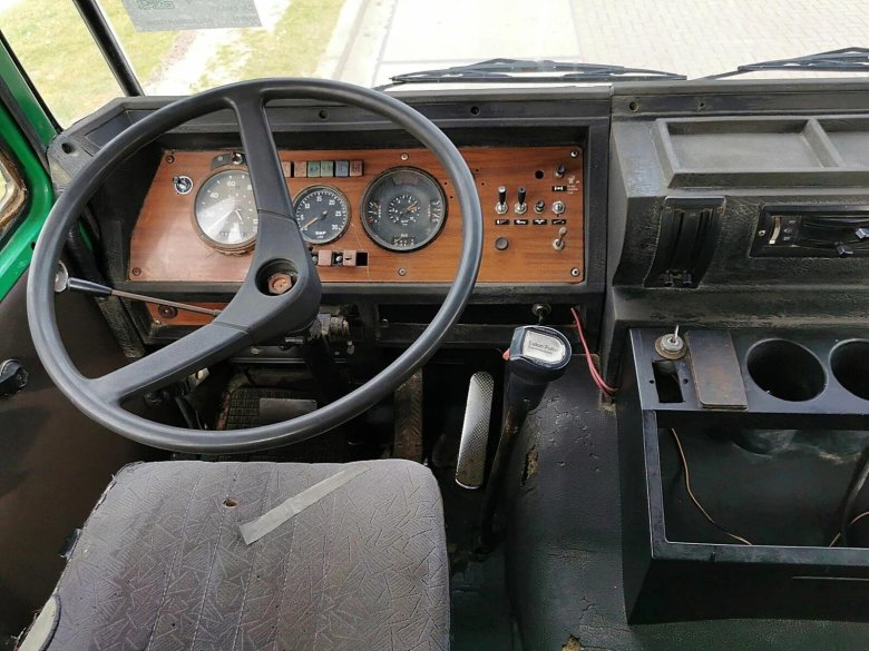 Грузовик DAF 2800 салон