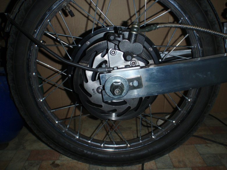 Барабанный тормоз заднего колеса электровелосипеда е Альфа