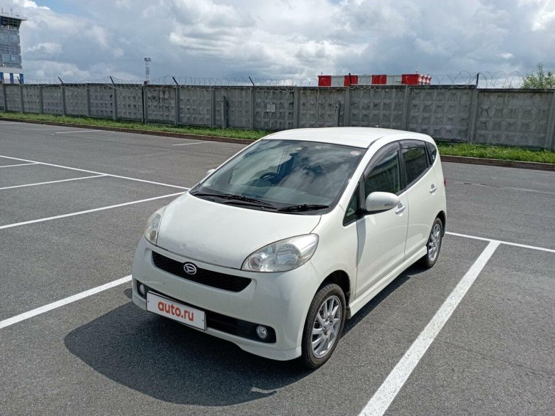 Автомобиль дайхатсу