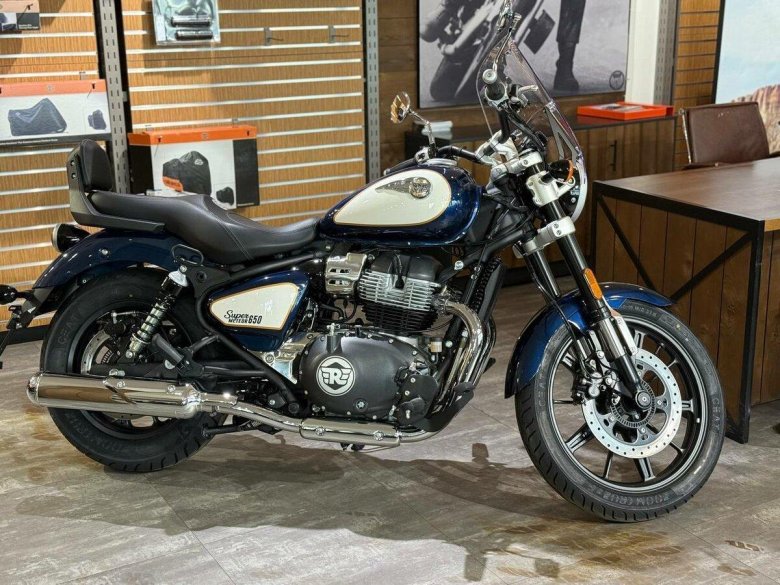 Royal enfield super meteor