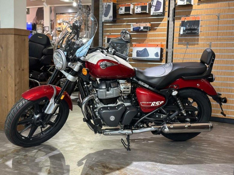 Royal enfield super meteor