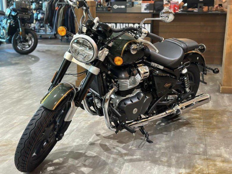 Royal enfield super meteor