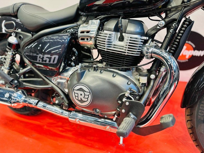 Royal enfield super meteor