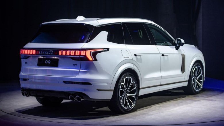 Кроссовер Lynk &amp; co 09