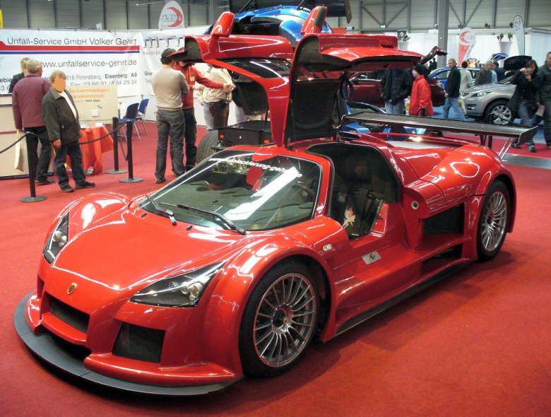 Gumpert Apollo