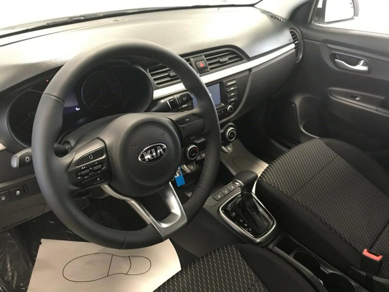 Киа Рио 2021 комплектация комфорт