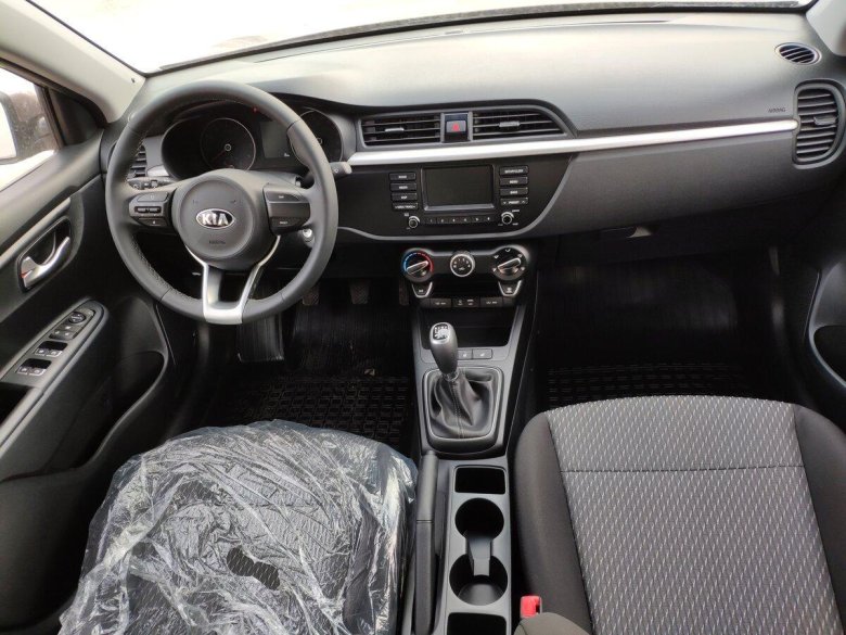 Kia Rio 4 салон
