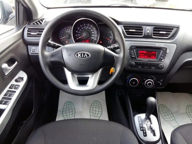 Киа Рио 3 салон