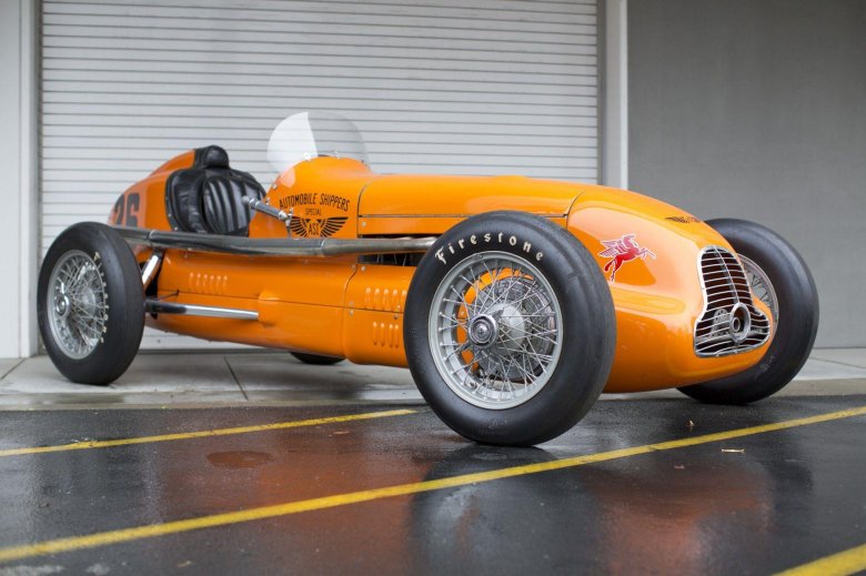 Двигатель гоночного автомобиля