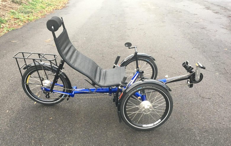 Трехколесный лежачий велотрайк