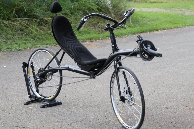 Recumbent bicycle