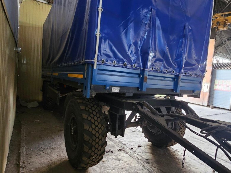 Бортовой прицеп нефаз-8332