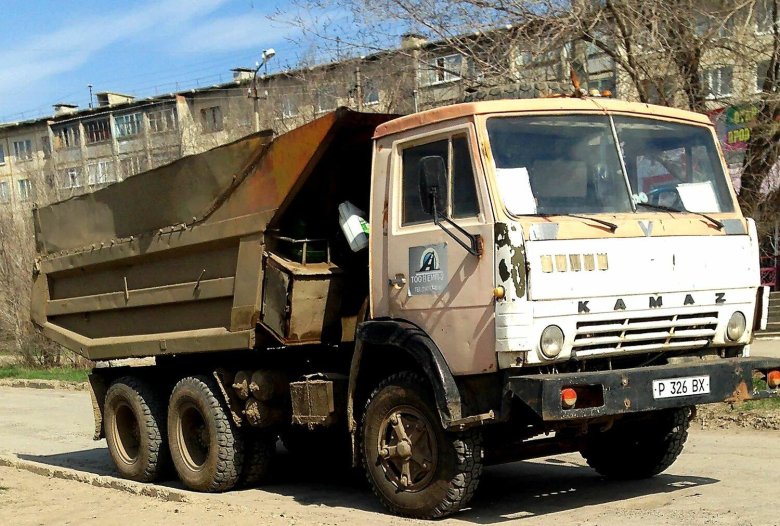 Самосвал камаз 5511