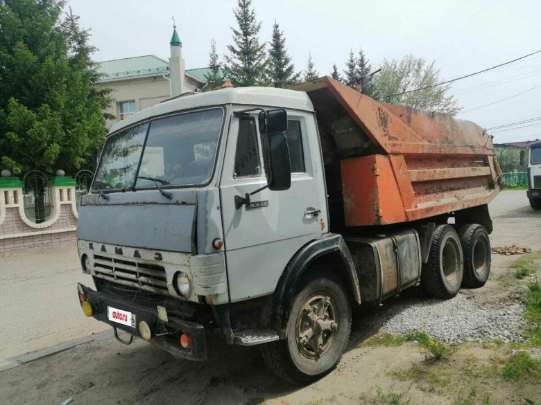 Самосвал камаз 55111