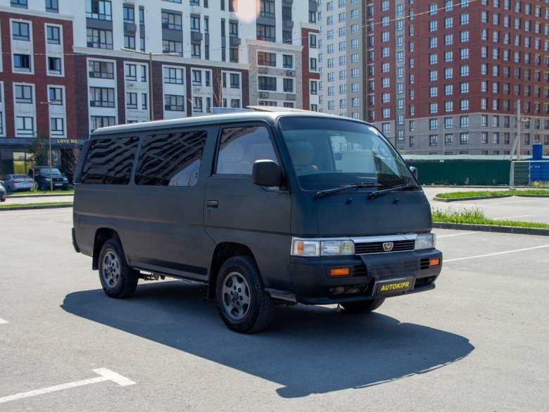 Ниссан микроавтобус