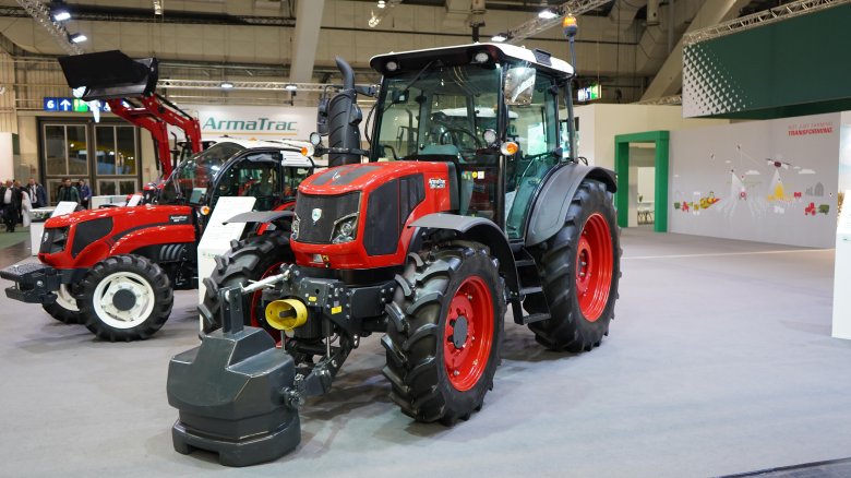 Трактор ARMATRAC 804.4FG.