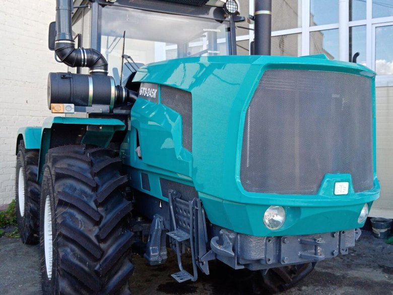 Трактор хтз