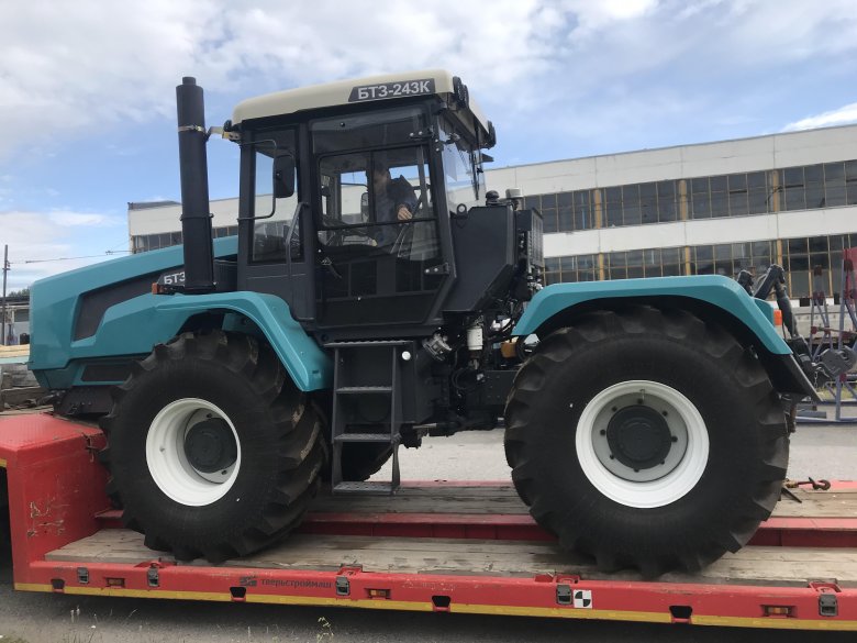 Трактор хтз т 150