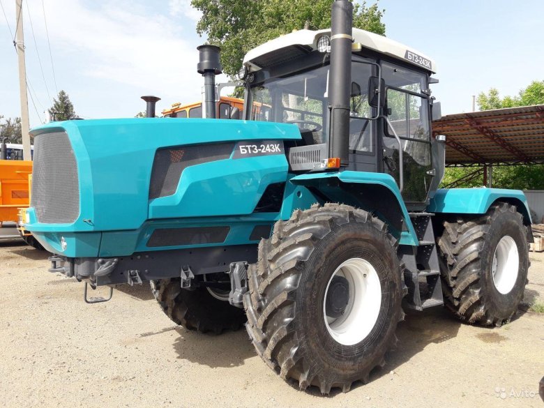 Трактор БТЗ-243к