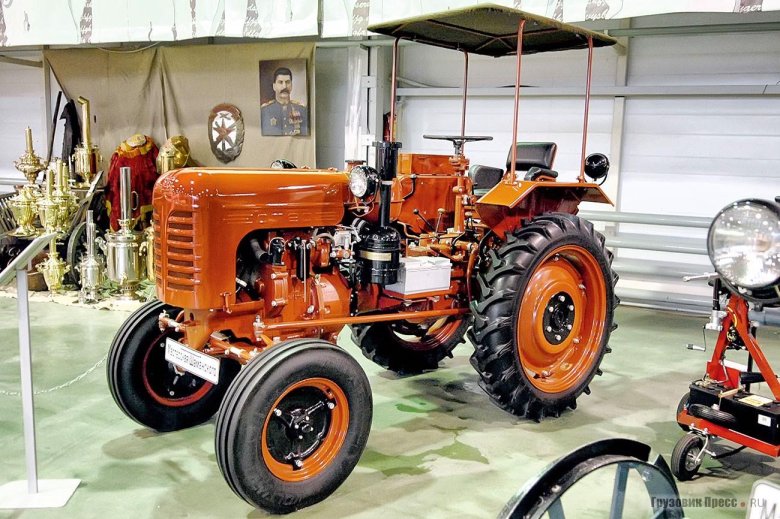 ДТ-20 трактор