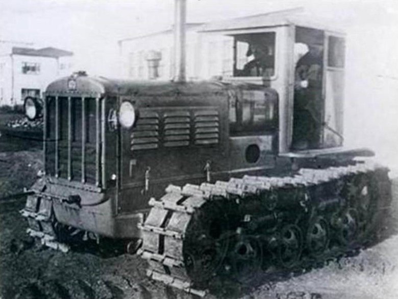 СТЗ трактор гусеничный