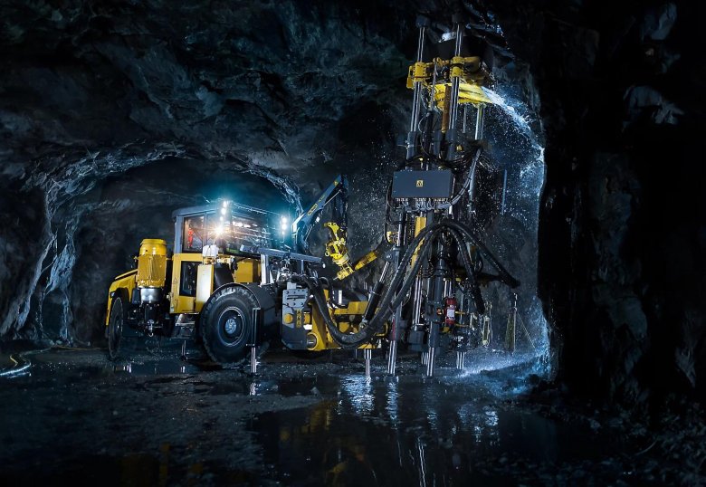 Буровая машина атлас Копко подземная