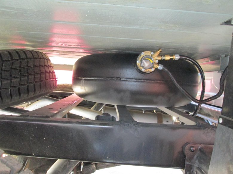 Тороидальный газовый баллон на УАЗ 452 Буханка