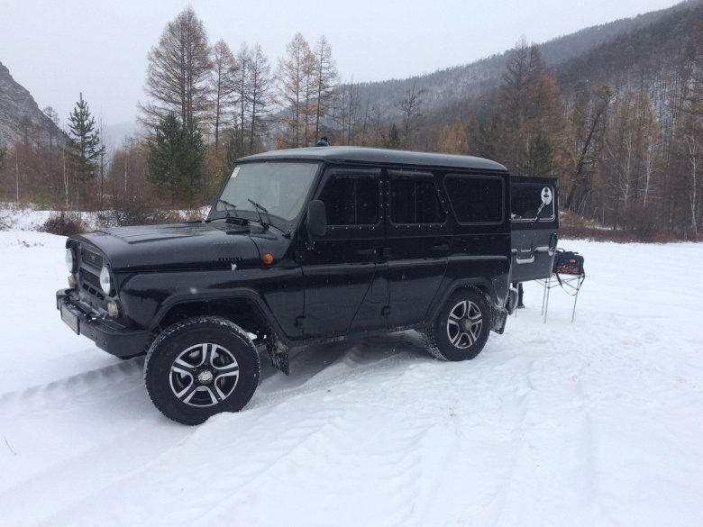 УАЗ Хантер черный тонированный