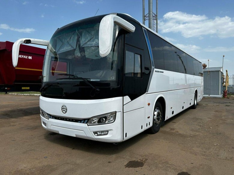 Автобус Golden Dragon xml6126jr