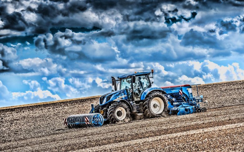 Трактор New Holland