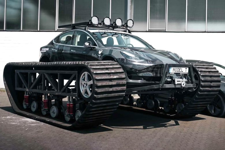 Машина на гусеницах