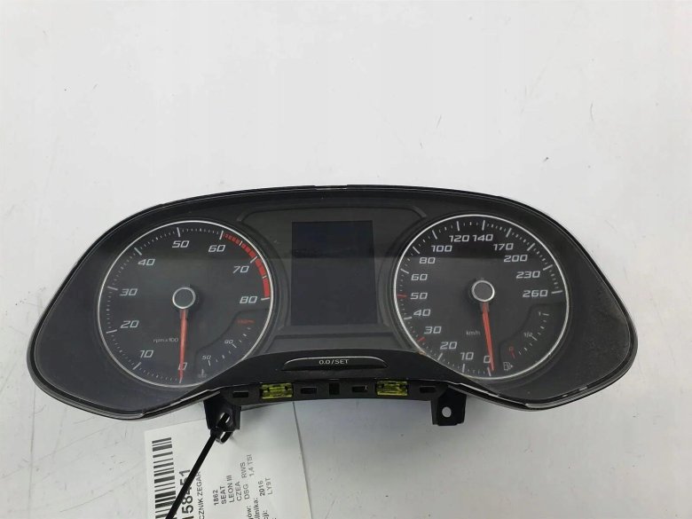 Приборная панель Сеат Леон 2011