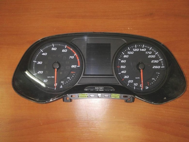 Внутри автомобиля