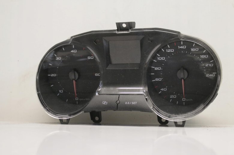 Seat Ibiza приборная панель