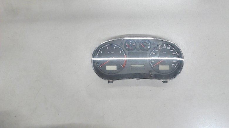 Приборная панель Сеат