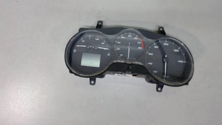 Панель приборов Сеат Леон 2