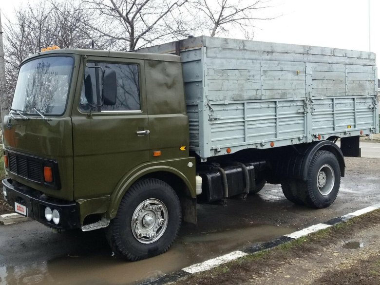 МАЗ 5337 бортовой