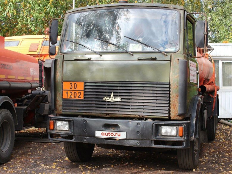 Бензовоз маз