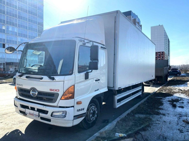 Автомобиль