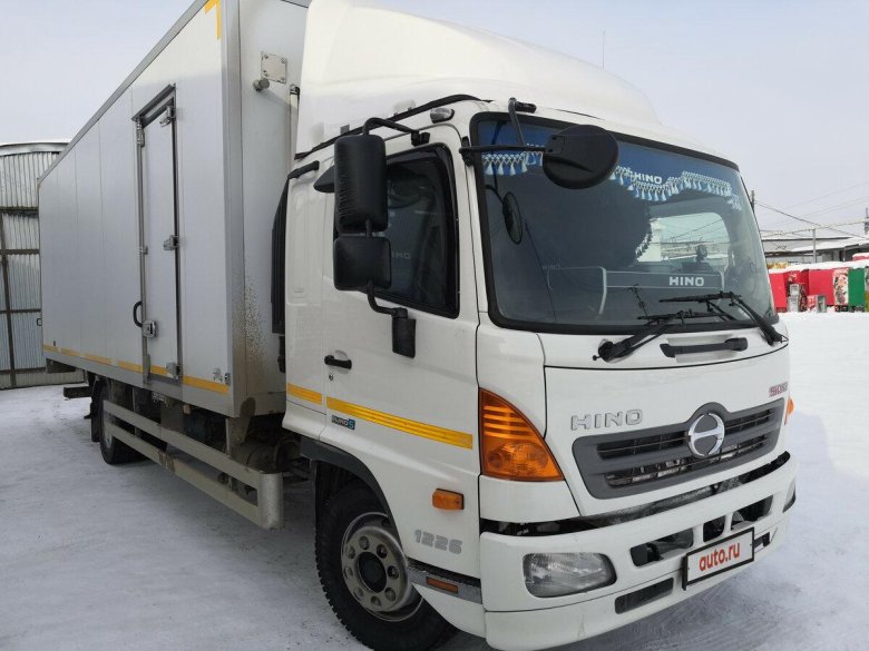 Hino 500 1826 фургон