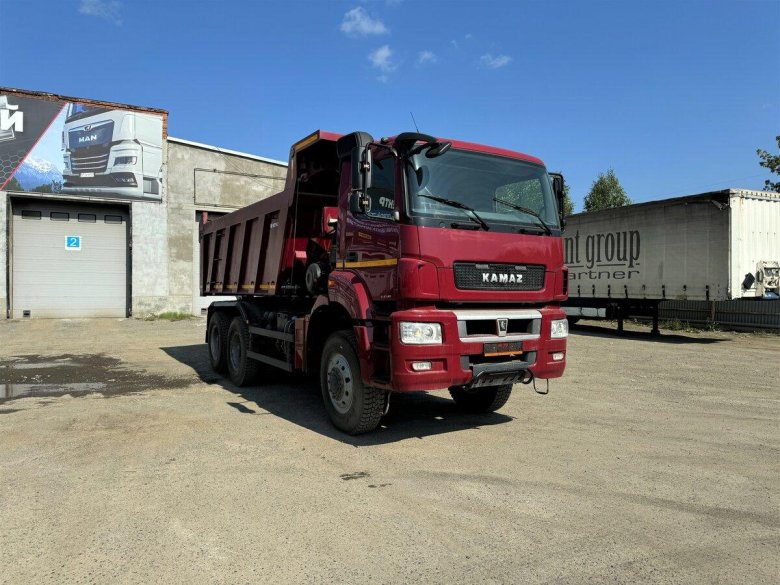Самосвал камаз