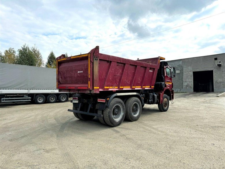 Автомобиль