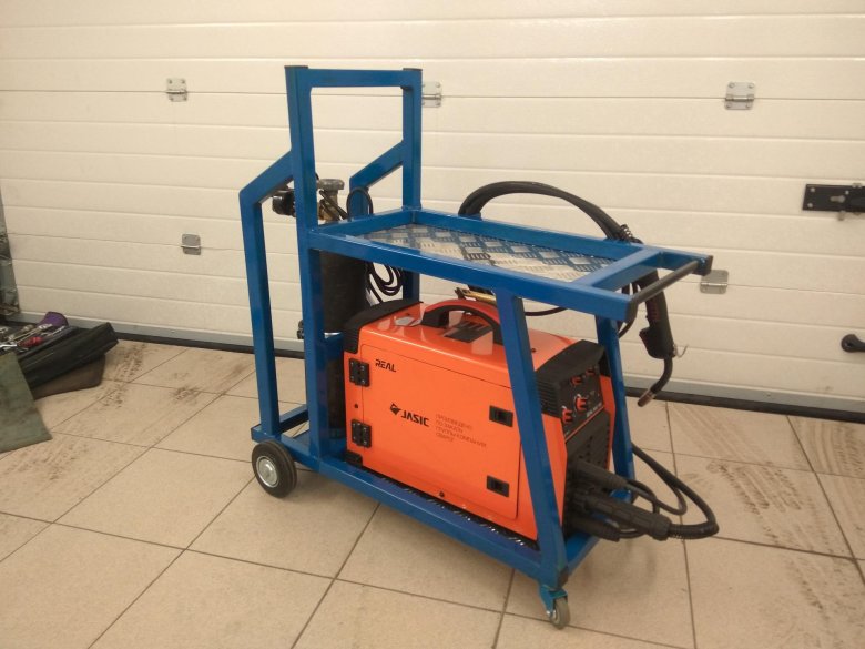 Тележка для сварочных аппаратов WA-5102 Solaris