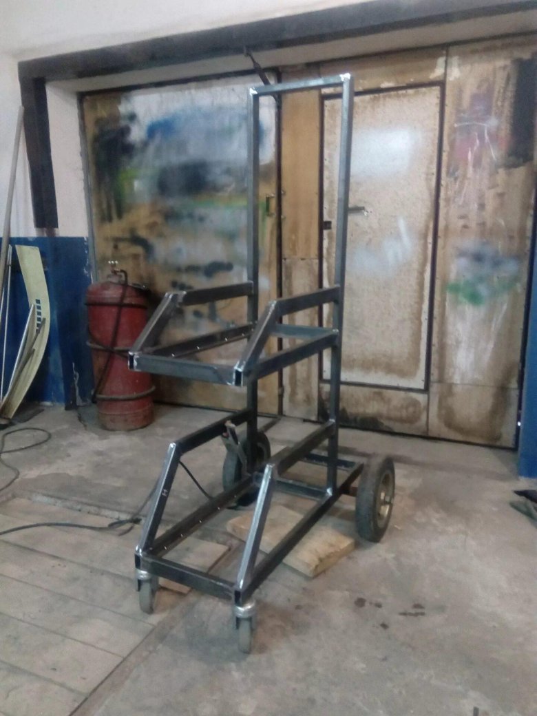 Тележка для сварочного аппарата ст-341.40